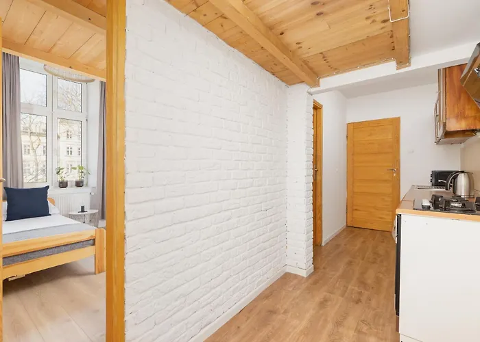 3-Bedroom Apartment - 51 Dietla Street